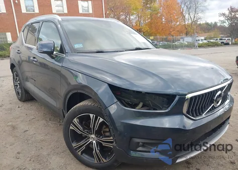 2020 Volvo Xc40 T5 Inscription z USA, uszkodzony, nr VIN YV4162UL6L2210675